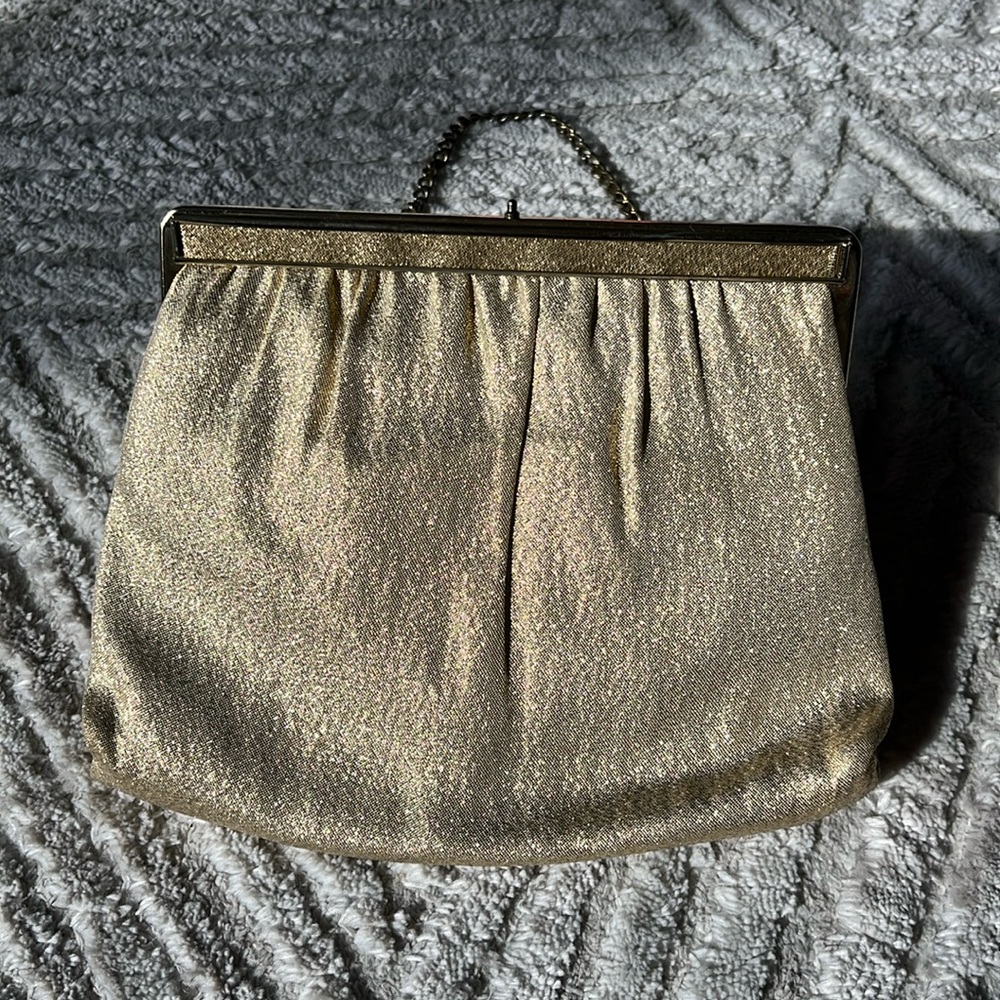 Vintage Ande' Gold Clasp Purse